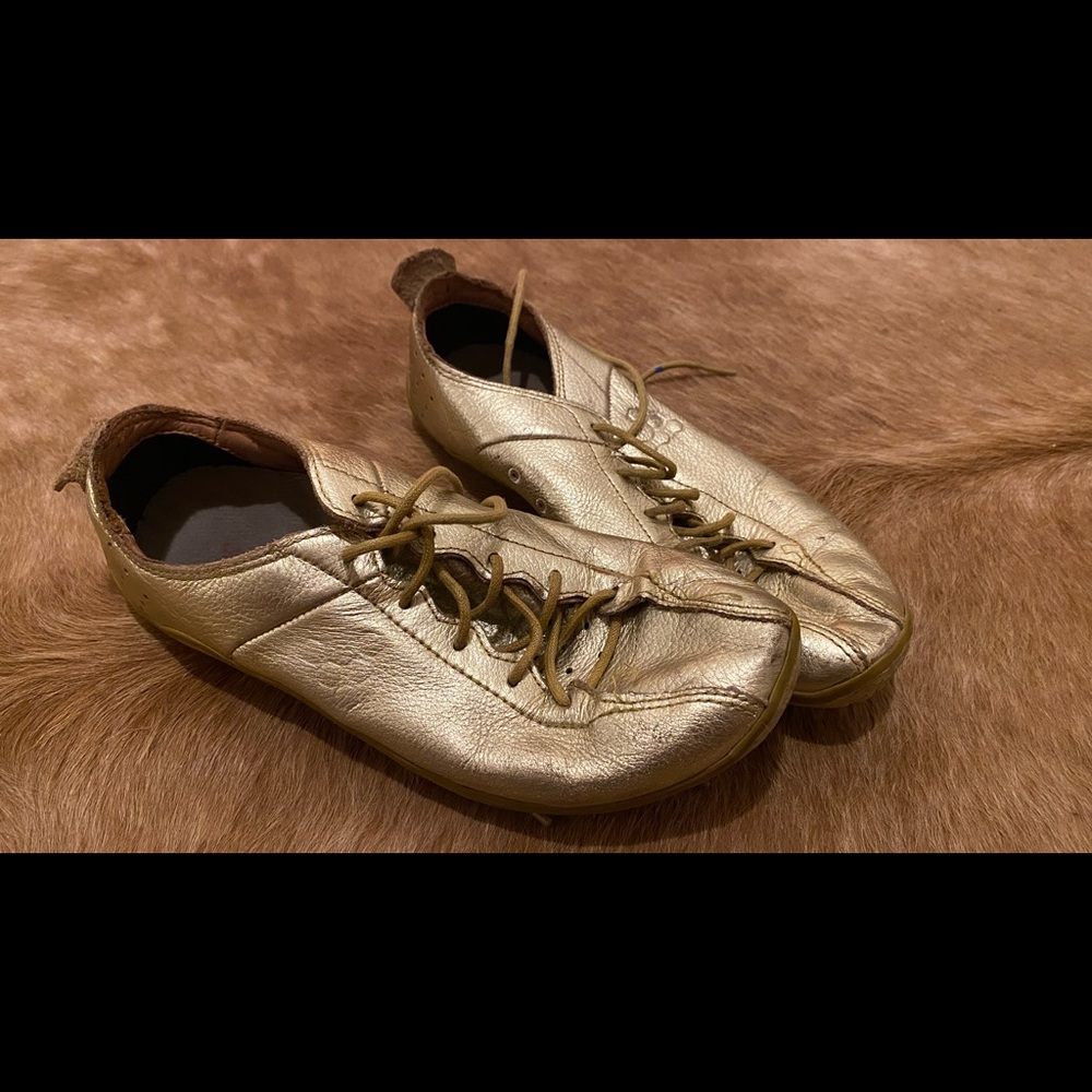 Vivobarefoot Women’s Legacy gold sneaker